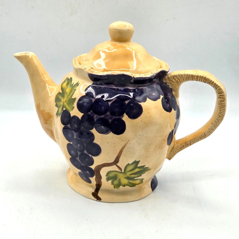 Bella Casa by  Ganz Vineyard Collection BEAUTIFUL Teapot
